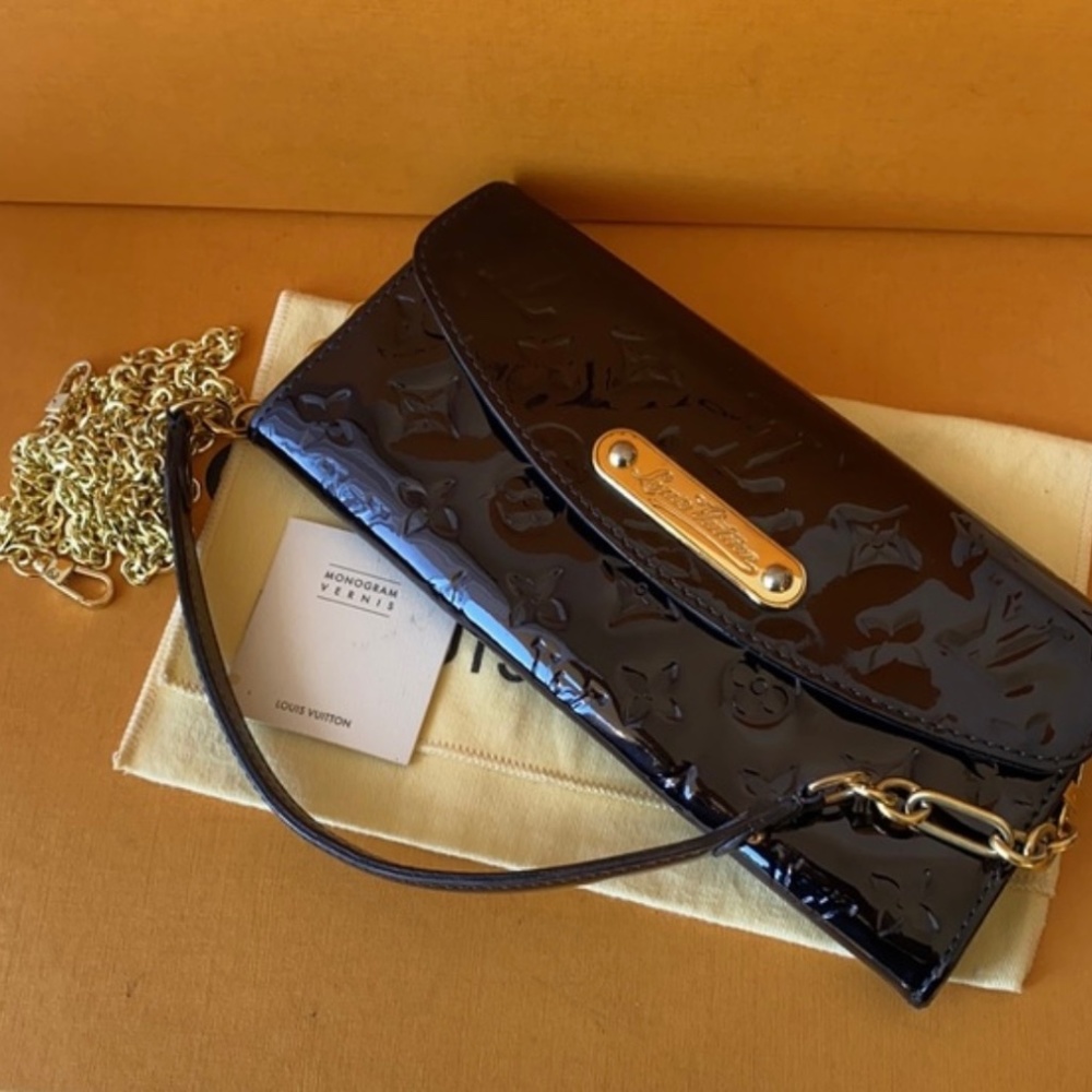Authentic Louis Vuitton Sunset Boulevard Vernis Pochette/Schoulderbag/Clutch